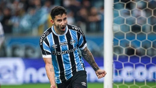 Villasanti comemora gol que levou o Grêmio para a disputa de pênaltis contra o Bahia