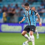 Grêmio pode ter meio-campo 'ideal' contra o Inter pelo Brasileirão