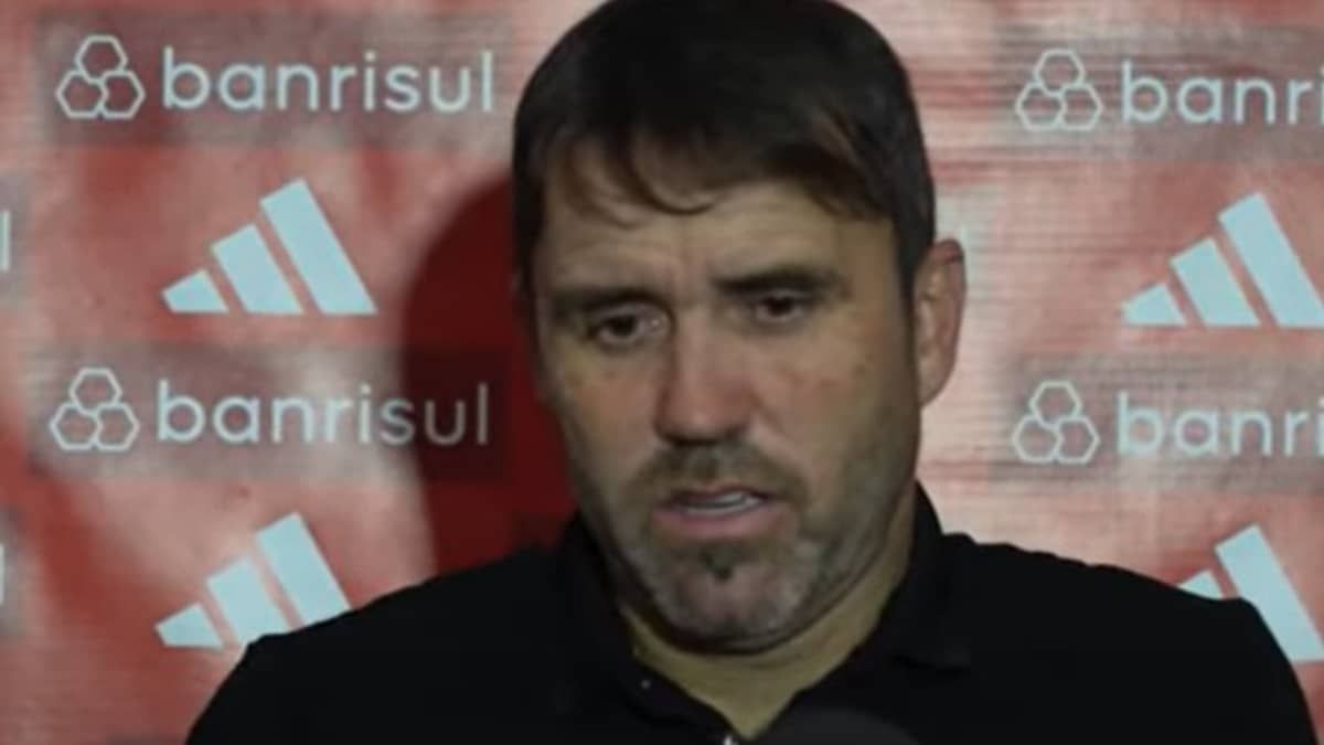 Coudet evita falar sobre renovação de contrato com o Inter