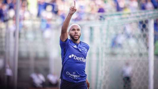 Vindo do banco, Wesley decidiu vitória do Cruzeiro no Independência
