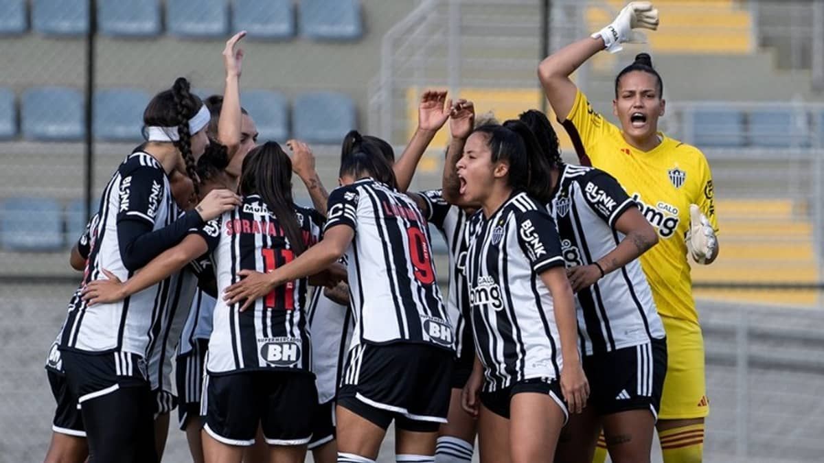 Atlético visita líder Corinthians no Brasileiro Feminino