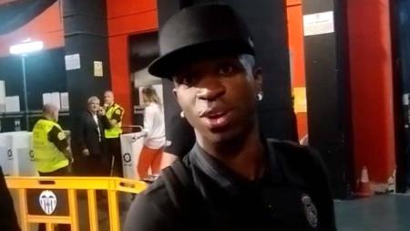 Vini Jr foi atacado por jornal espanhol por sua postura no jogo contra o Valencia