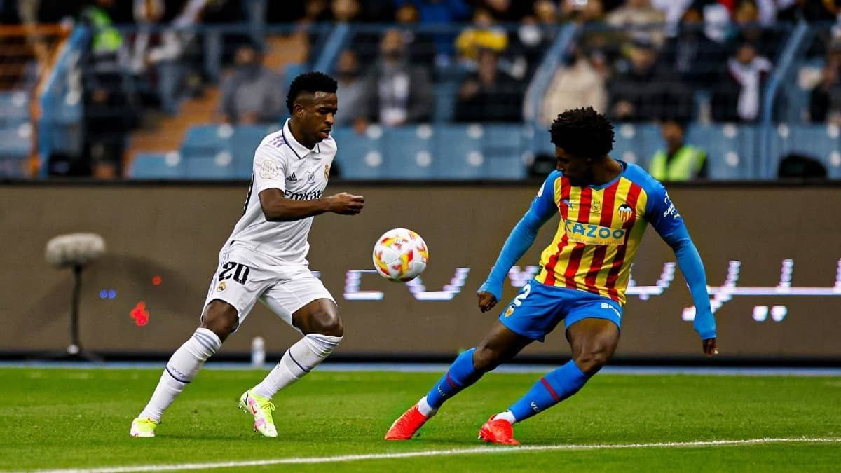 Real Madrid bate Valencia nos pênaltis e se garante na final da Supercopa da Espanha