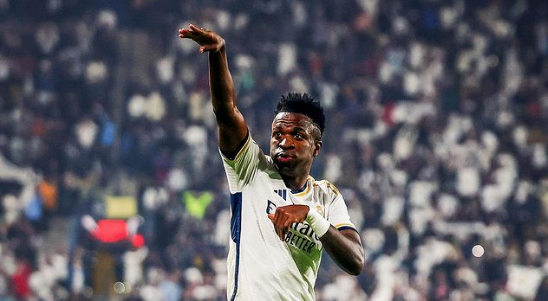 Vini Jr desabafa após título do Real Madrid; web relembra ‘previsões’ da imprensa