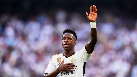 Vini Jr marcou gol em vitória do Real sobre o Osasuna