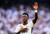 Real Madrid dá ultimato para renovação de Vini Jr. e pode vender brasileiro nesta janela