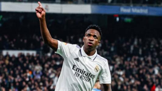 Vini Jr. marcou o segundo gol da vitória do Real Madrid contra o Valencia