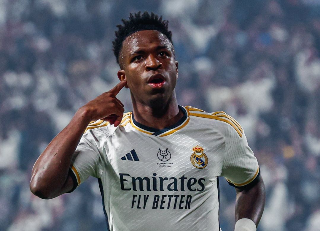 Vinicius Jr faz história, Real Madrid goleia Barcelona e conquista Supercopa