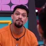 'Velha sonsa': Vinícius rebate dona Vilma após fofoca de Renata no BBB 25