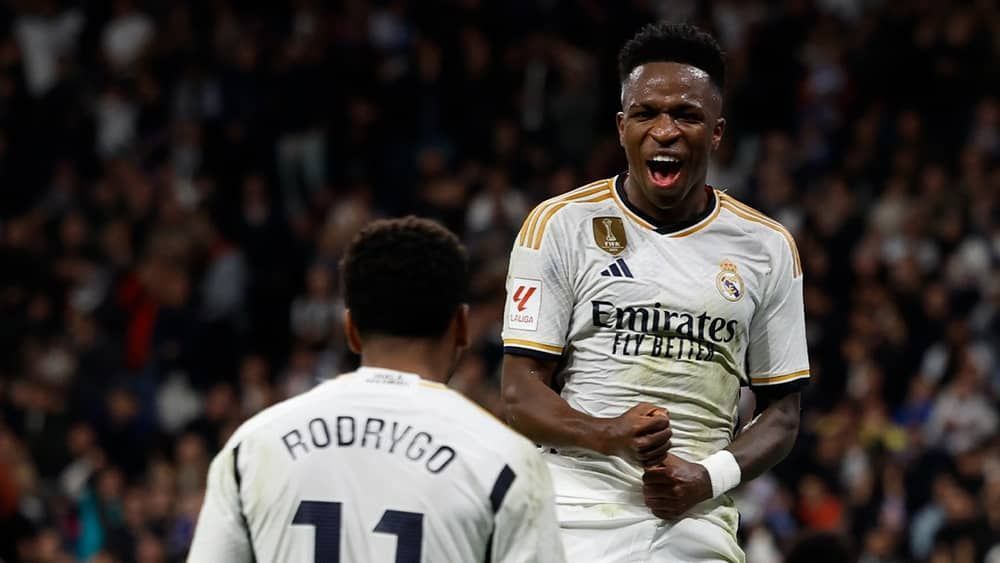 Vinicius Júnior marca de peito, Rodrygo brilha e Real Madrid goleia Valencia