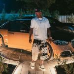 Qual é o carro de R$ 2,5 milhões que Vini Jr.  exibiu nas redes, mas que ele só anda na carona?