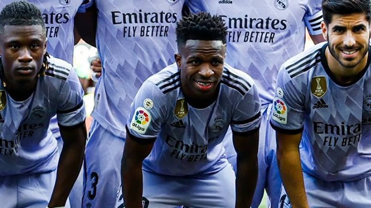 Presidente da CBF defende Vini Jr., vítima de racismo, e cobra: 'Até quando'