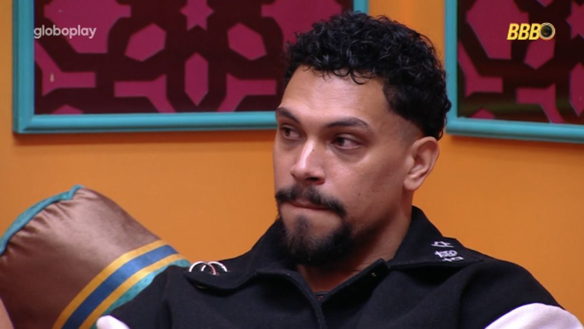 Vinícius aperta botão, vence desafio e ganha enorme vantagem no BBB 25