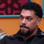 Vinícius aperta botão, vence desafio e ganha enorme vantagem no BBB 25