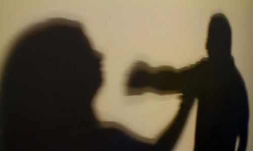 Homem que manteve mulher em cárcere e a torturou por 48 horas é denunciado | CNN Brasil