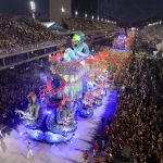 Três dias de folia: Rio muda tradição de 40 anos e define ordem dos desfiles do Carnaval 2025