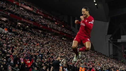 Virgil van Dijk abriu o placar para o Liverpool já na reta final do segundo tempo