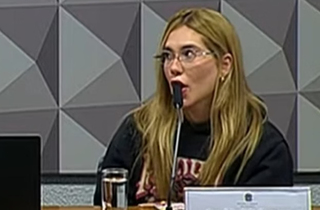 Na CPI das Bets, Virginia se atrapalha e confunde microfone com canudo de garrafa Stanley; assista