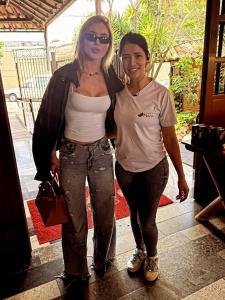 Funcionária do restaurante publicou foto com Virginia Fonseca