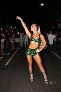 Virginia Fonseca durante ensaio da Grande Rio