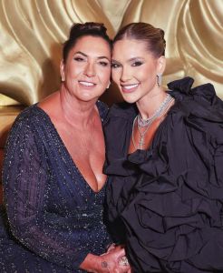 Margareth Serrão e Virginia Fonseca