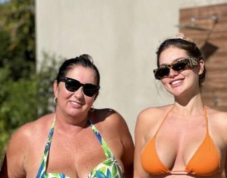 Virginia Fonseca se surpreende com presente de mãe para partes íntimas: 'Eu to em choque'
