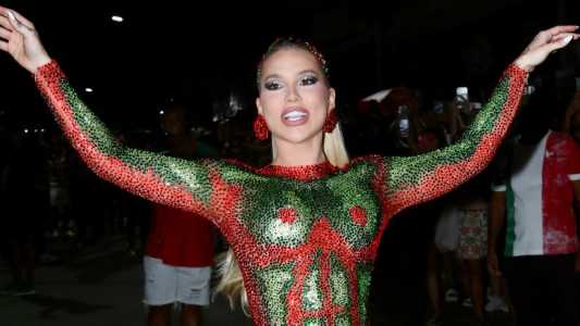 Virginia Fonseca durante ensaio da Grande Rio
