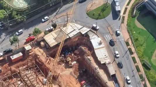 Visão aérea mostra local do soterramento em BH