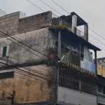 Chuva em BH: Defesa Civil faz vistoria em casa cujo telhado desabou na região Oeste