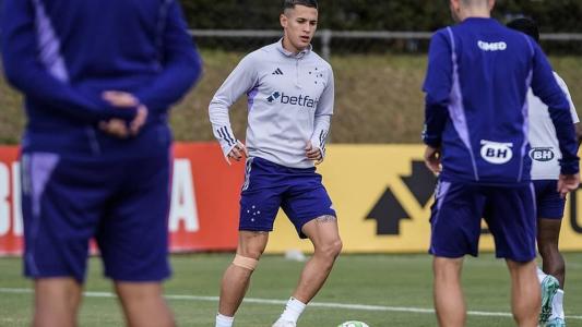 Vital pode ser relacionado pelo Cruzeiro para o duelo contra o Flamengo, no Rio