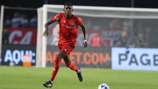 Vitão retorna ao grupo para o jogo contra o América nesta quarta (31)