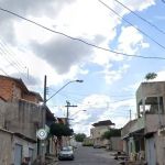 Homens são presos suspeitos de atirar quatro vezes contra jovem de 22 anos em Contagem  