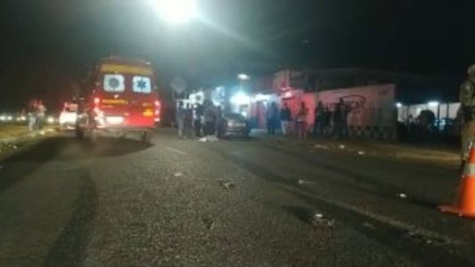 Vítima foi atropelada quando atravessa a rua e teve traumatismo craniano