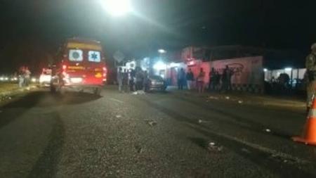 Vítima foi atropelada quando atravessa a rua e teve traumatismo craniano