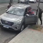 Vídeo: homem é sequestrado no Jaraguá, em BH, e PM resgata vítima em Nova Lima