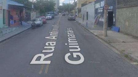 Vítima foi socorrida e levada para o hospital com bastante sangramento
