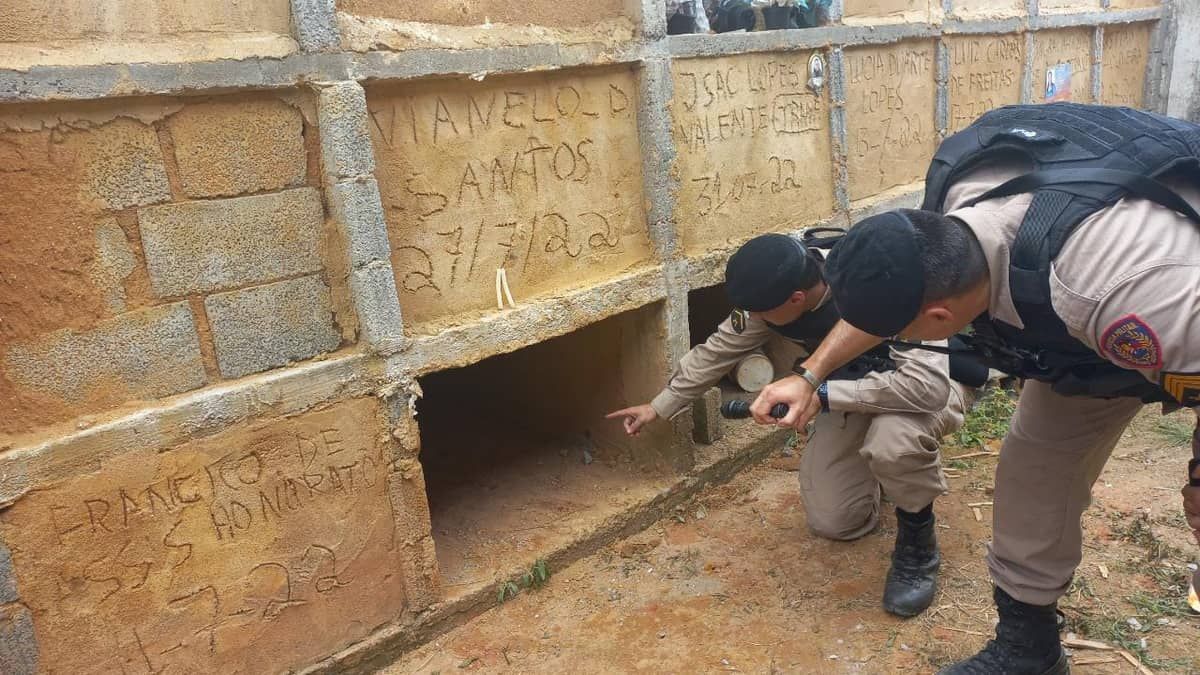 Mulher enterrada viva é encontrada por coveiros em tumba no interior de Minas 