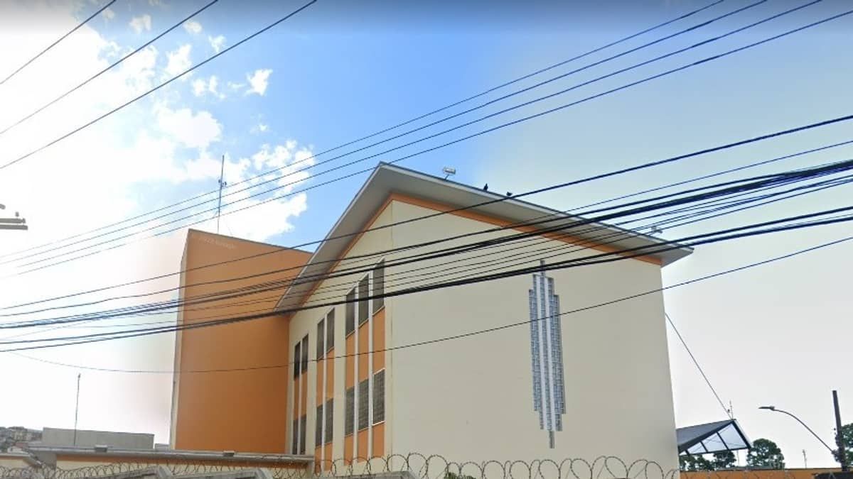 Mulher é esfaqueada ao tentar ajudar amiga agredida pelo namorado em BH