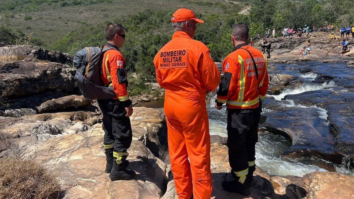 Homem desaparece após se afogar em cachoeira de Conceição do Mato Dentro