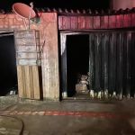 Morador sofre queimaduras após fogareiro usado para esquentar janta explodir e casa pegar fogo
