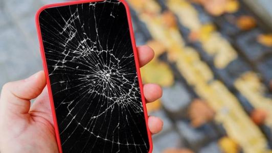 Vítima teve pertences destruídos e furtados, além de alegar ter sido agredida pelo ex-companheiro