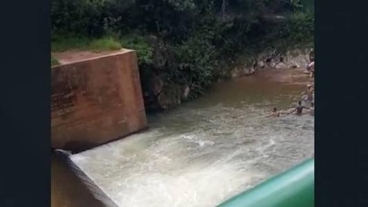 Vítimas chegaram a ser socorridas, mas não resistiram e morreram ainda no local