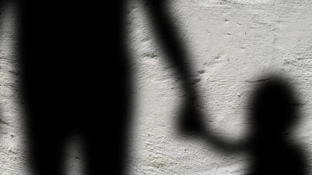 Menino de 12 anos é apreendido suspeito de abusar a prima, de 3, em Contagem