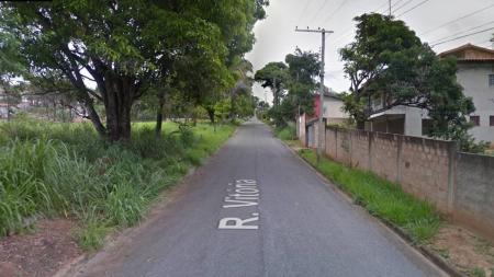 Vítimas foram atacadas em um condomínio da Rua Vitória, no bairro Santo Afonso