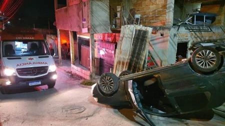 Vítimas foram socorridas pelo Samu