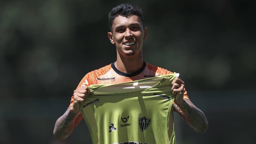 Atlético e Fluminense rescindem com zagueiro envolvido em escândalo 