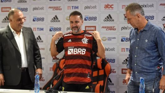 Vítor Pereira foi apresentado nesta terça-feira (3) pelo Flamengo