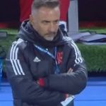 Torcida do Corinthians faz memes com Vítor Pereira e sogra após vexame do Flamengo