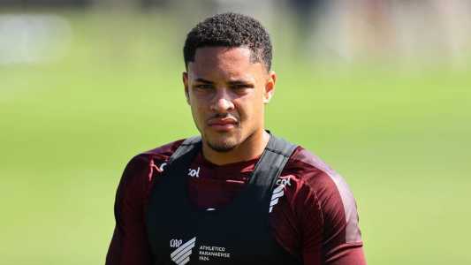 Vitor Roque, atacante do Athletico-PR