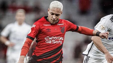 Vitor Roque contou sobre as expectativas no Barcelona